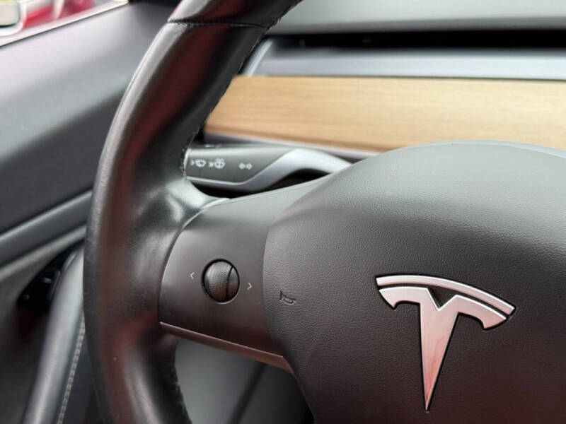 2019 Tesla Model 3 Mid Range