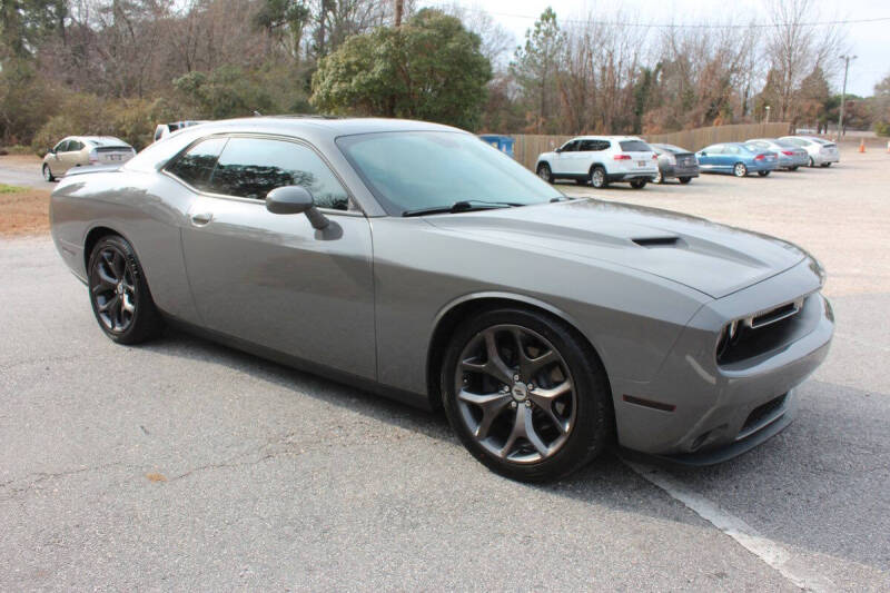 2018 Dodge Challenger SXT Plus