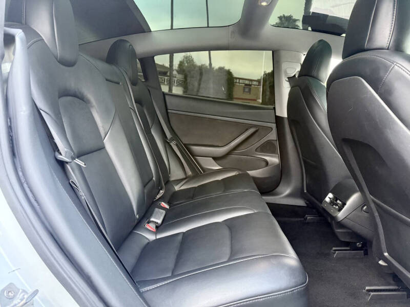 2020 Tesla Model 3 Standard Range Plus