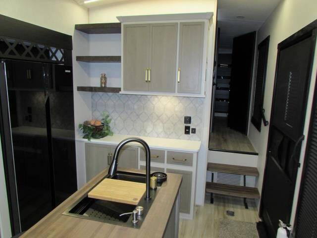 2025 Forest River 38 VERANDA