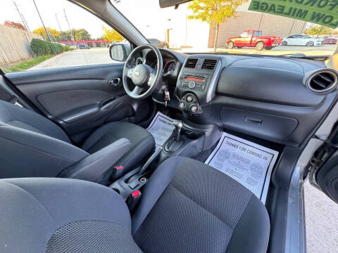 2013 Nissan Versa 1.6 SV