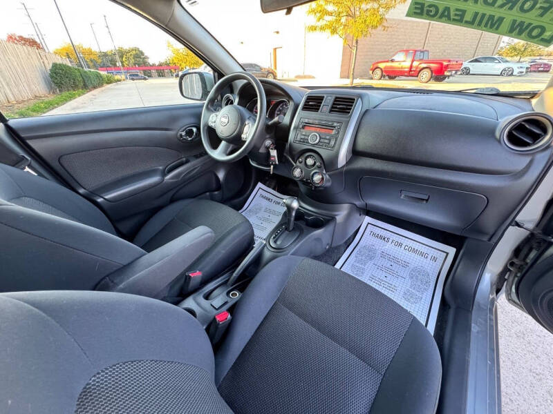 2013 Nissan Versa 1.6 SV