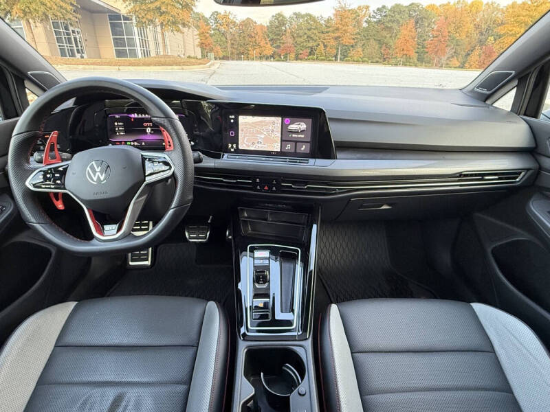 2024 Volkswagen Golf GTI SE