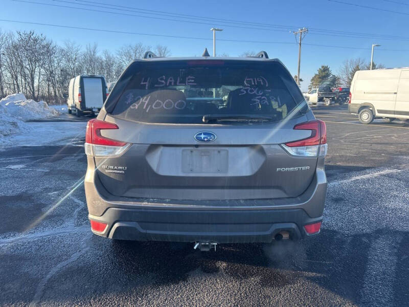 2022 Subaru Forester Premium