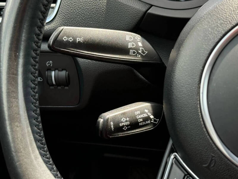 2016 Audi Q3 2.0T quattro Premium Plus