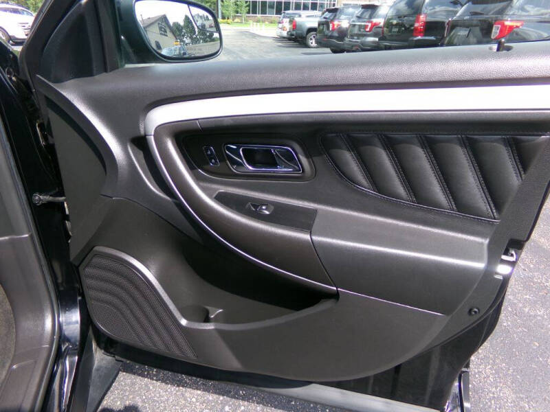 2017 Ford Taurus SEL