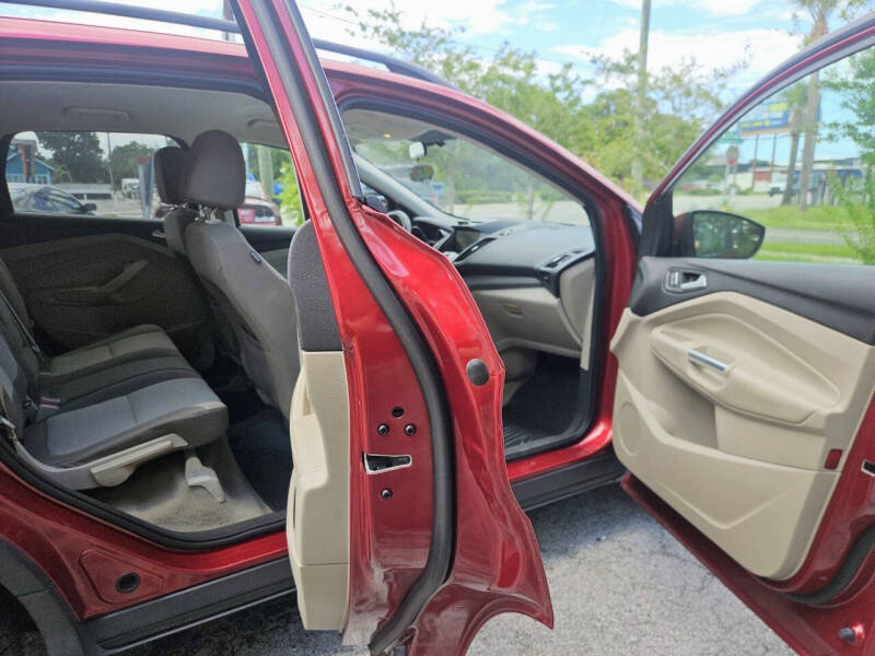 2015 Ford Escape SE