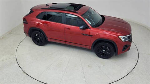 2025 Volkswagen Atlas Cross Sport SEL R-Line Black 4Motion