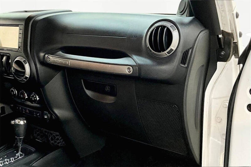 2013 Jeep Wrangler Sahara