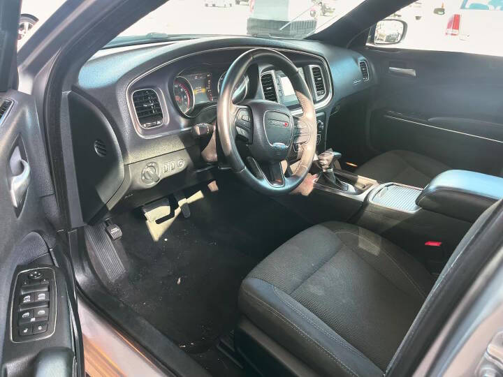 Image 5 of 2016 Dodge Charger SE