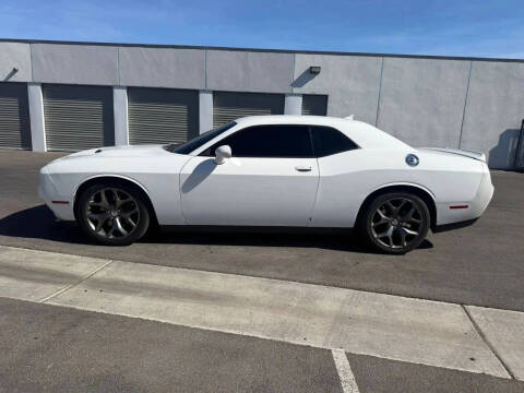 2015 Dodge Challenger SXT