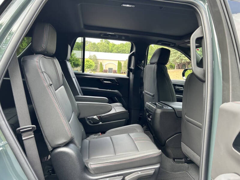 2025 Chevrolet Tahoe RST