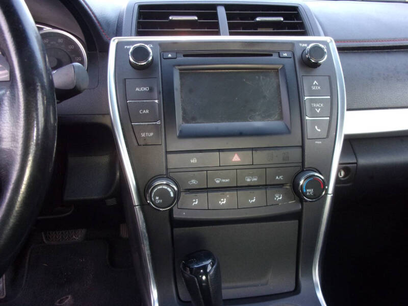 Image 10 of 2016 Toyota Camry SE