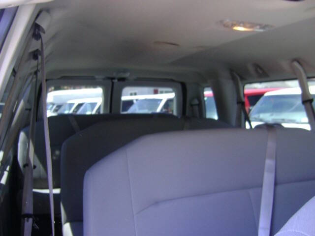 2013 Ford E-Series E-350 SD XL