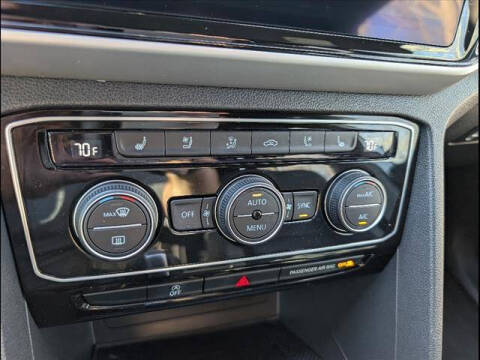 2022 Volkswagen Atlas Cross Sport V6 SEL Premium R-Line 4Motion