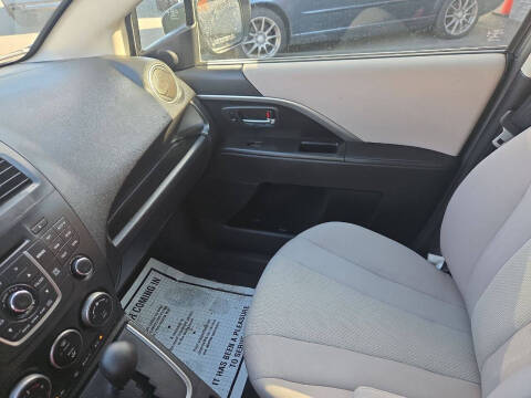 2014 Mazda MAZDA5 Sport