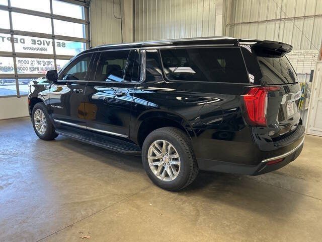 2023 GMC Yukon XL SLT