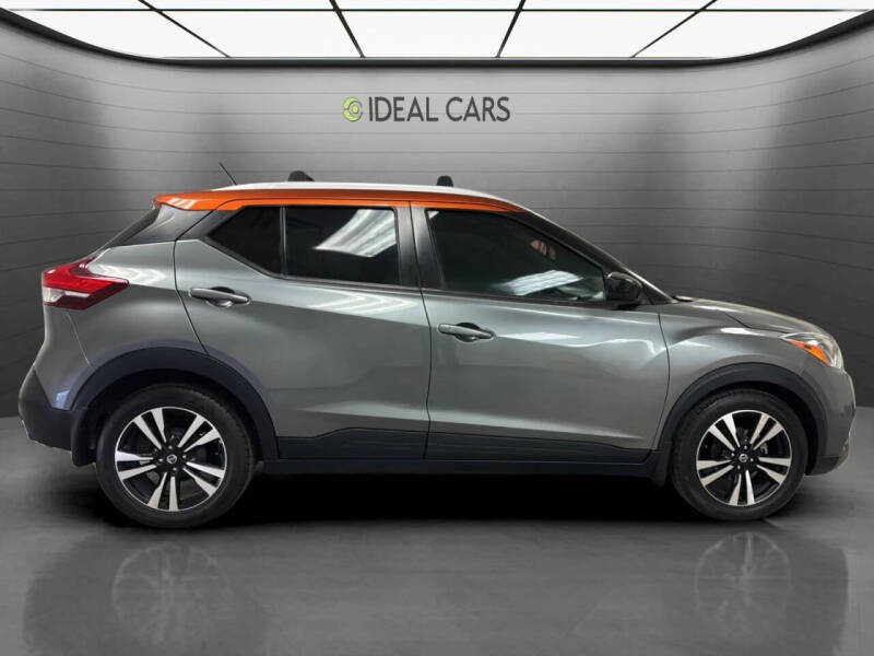 2020 Nissan Kicks SV