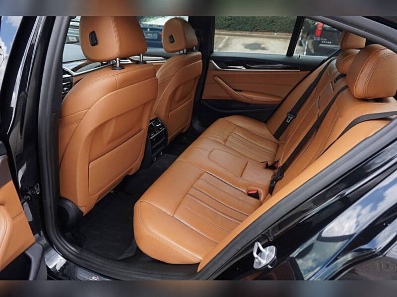 2017 BMW 5 Series 540i