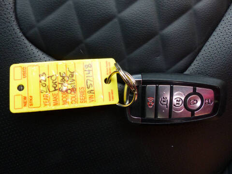 2023 Ford Edge Titanium