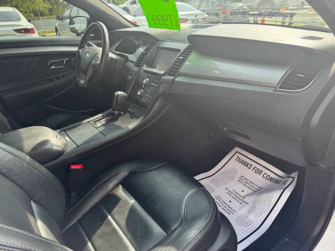 2013 Ford Taurus SEL