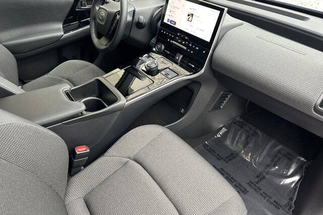 2024 Toyota bZ4X XLE