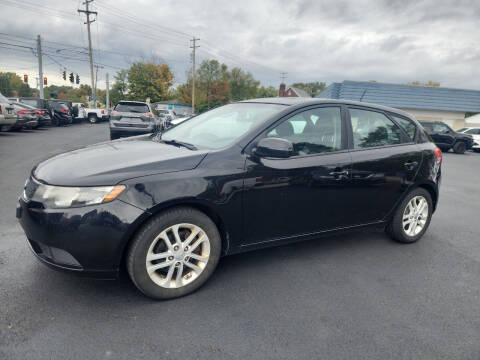 2011 Kia Forte5 for sale at COLONIAL AUTO SALES in North Lima OH