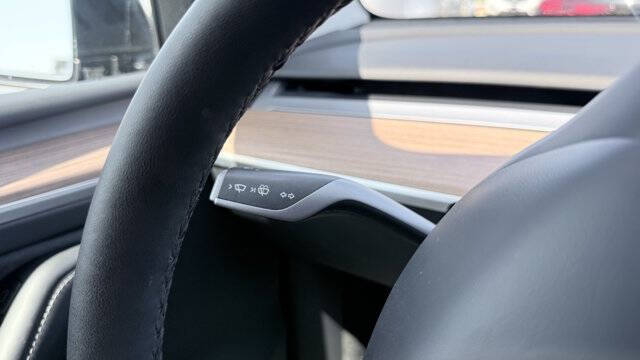 2024 Tesla Model Y Performance