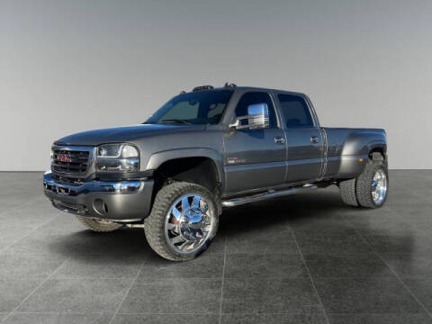 2006 GMC Sierra 3500 for sale at Bulldog Motor Company in Borger TX