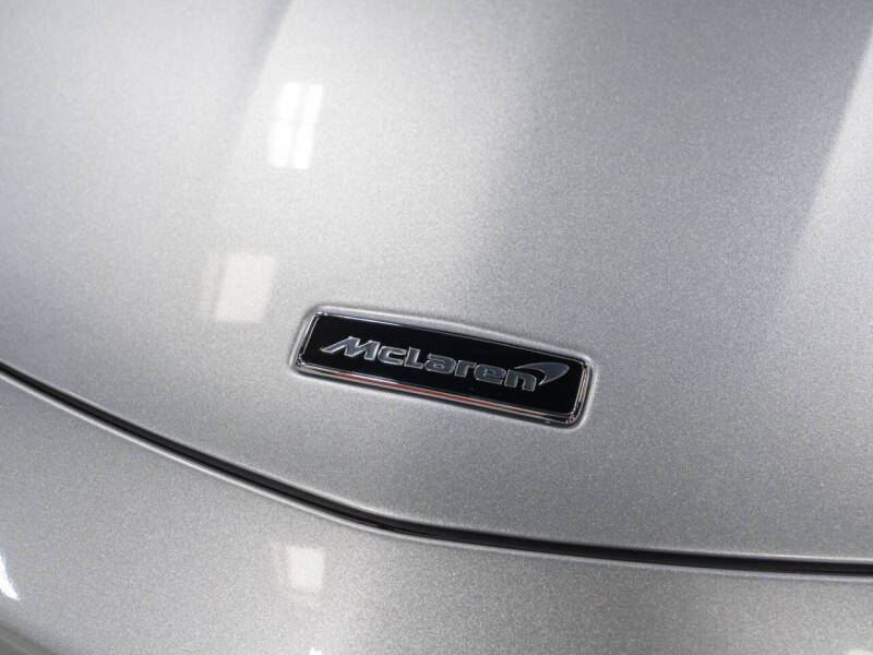 2023 McLaren GT
