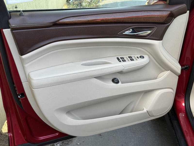 2011 Cadillac SRX Performance Collection