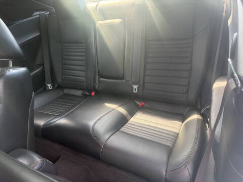 2015 Dodge Challenger R/T Plus Shaker