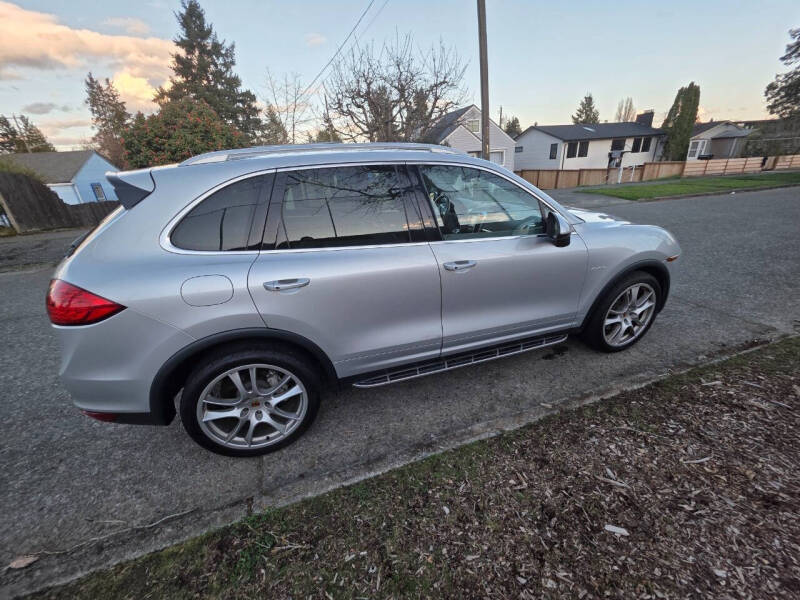 2012 Porsche Cayenne S Hybrid