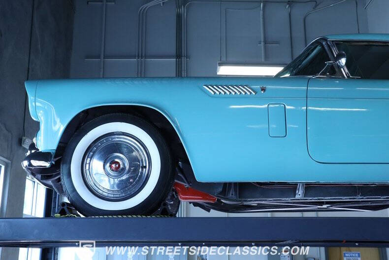 1956 Ford Thunderbird