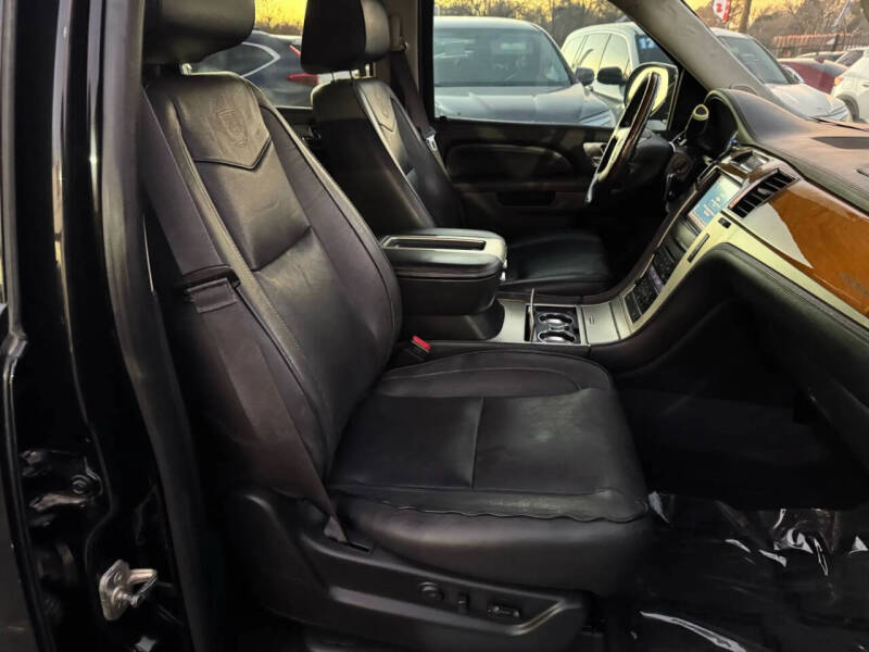 2014 Cadillac Escalade Platinum