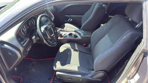 2015 Dodge Challenger SXT