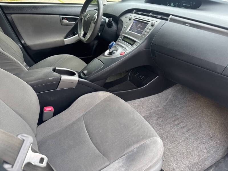 2012 Toyota Prius Plug-in Hybrid