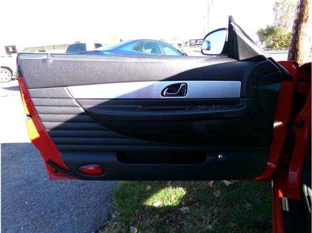 2004 Ford Thunderbird Deluxe