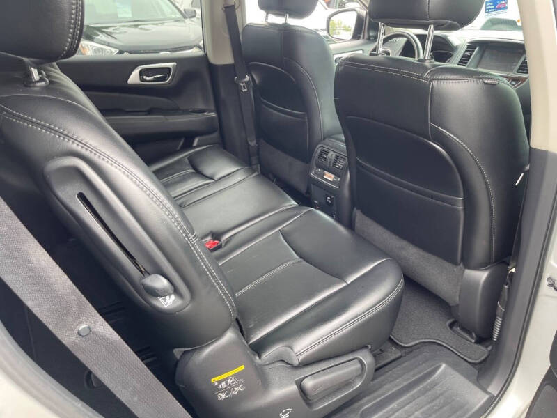 2016 Nissan Pathfinder S