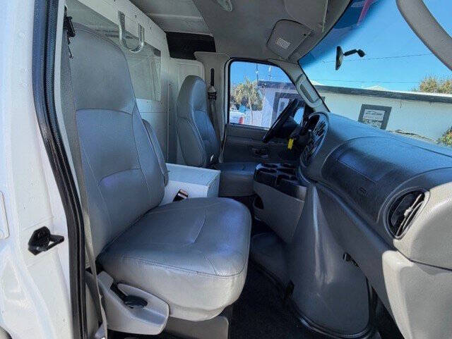 2006 Ford E-Series E-150
