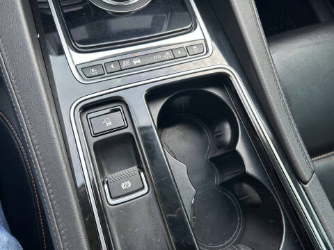 2019 Jaguar F-PACE 30t Prestige