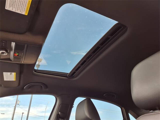 2022 Volkswagen Passat R-Line