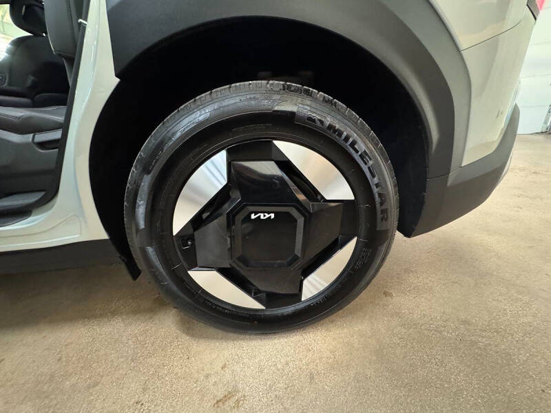 2024 Kia EV9 Light Long Range