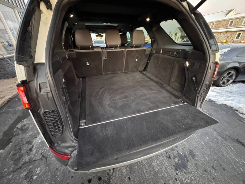 2020 Land Rover Discovery SE