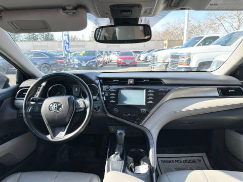2019 Toyota Camry SE
