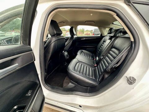 2020 Ford Fusion SEL