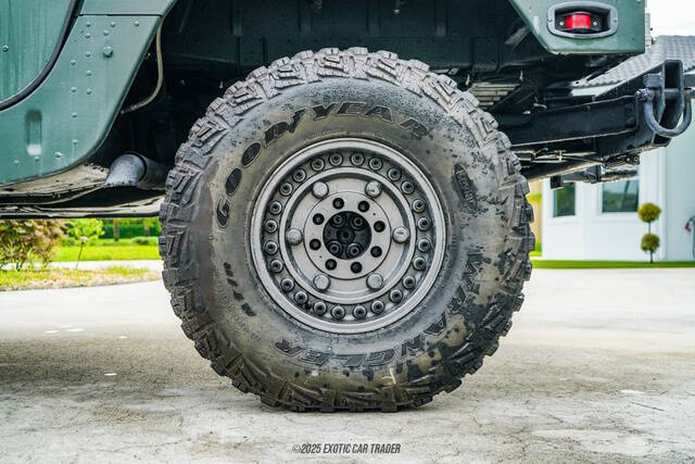 2001 AM General Hummer