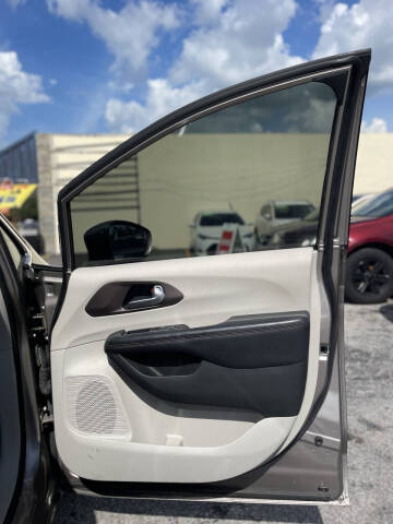 2018 Chrysler Pacifica Touring L