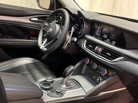 2018 Alfa Romeo Stelvio Sport
