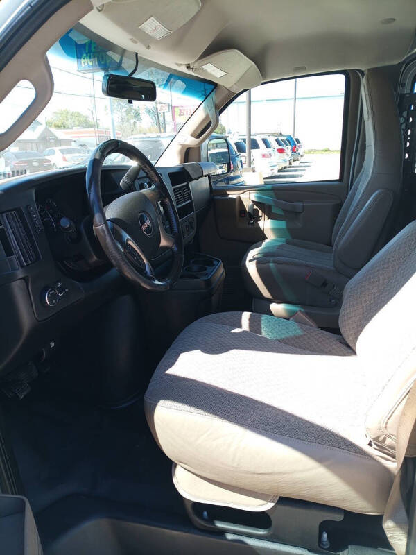 2018 GMC Savana 2500